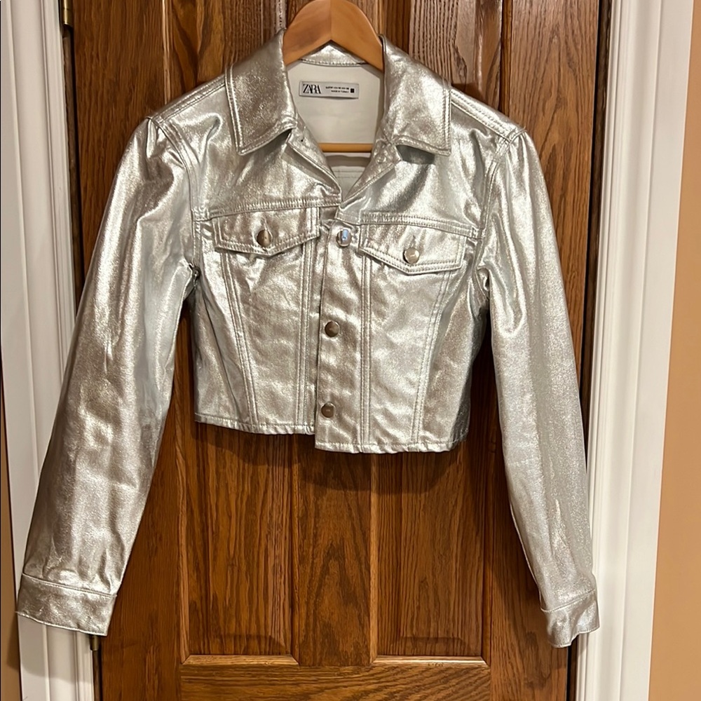 Zara crop women’s Silver Jacket